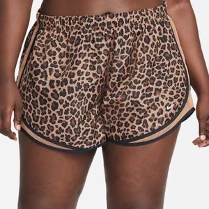 Size 3X Nike Tempo Shorts (Women’s) New With Tags **